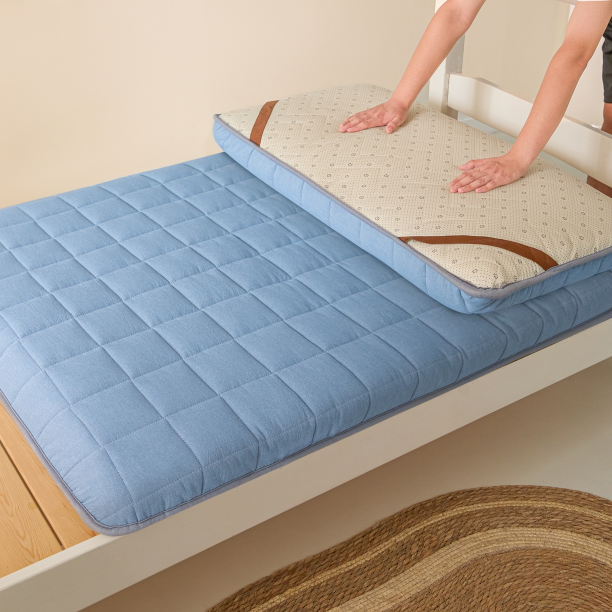 91家纺网 家纺一手货源 找家纺 鑫钰 2025年新款开学季新疆棉花床垫学生宿舍专用80x190  90x190 棉格-宾利蓝