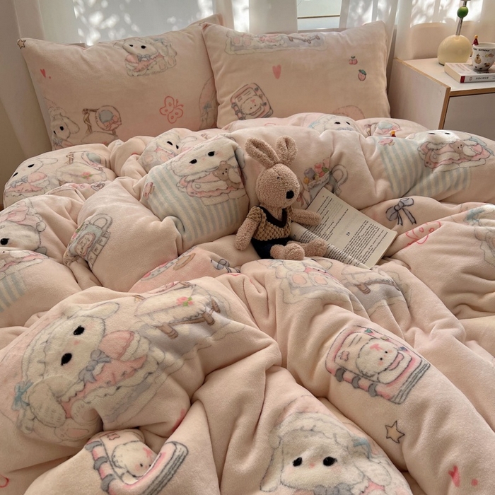 91家纺网 家纺一手货源 找家纺 （总）红嘴企鹅 2025新款精致印花牛奶绒四件套