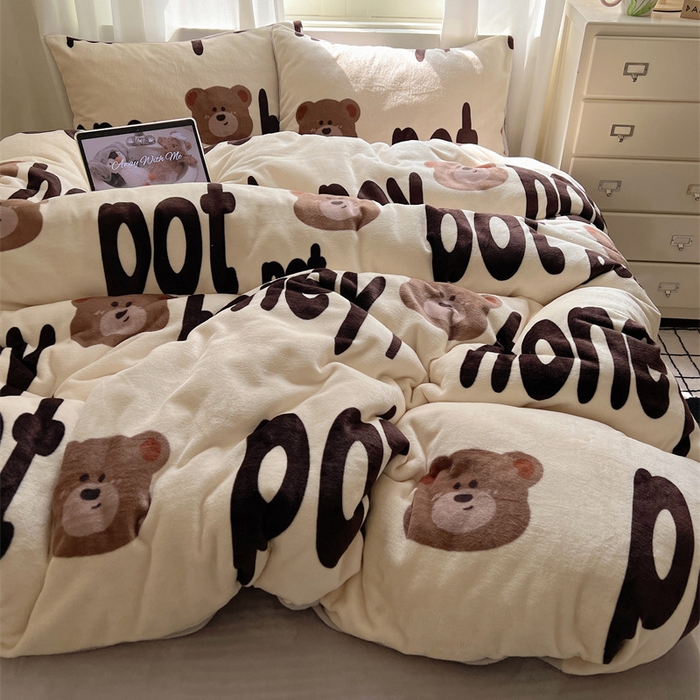 91家纺网 家纺一手货源 找家纺 （总）红嘴企鹅 2025新款精致印花牛奶绒四件套