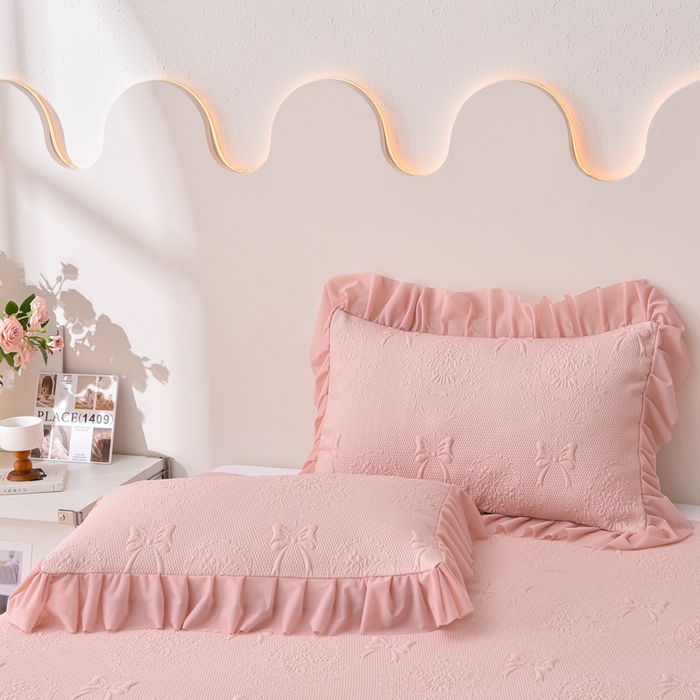 91家纺网 家纺一手货源 找家纺 梵克保罗 2025新款凉感豆豆床裙夏被四件套 花梦蝶 粉