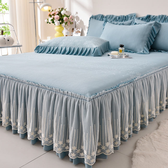 91家纺网 家纺一手货源 找家纺 梵克保罗 2025新款凉感豆豆床裙夏被四件套 幸运花 宾利兰