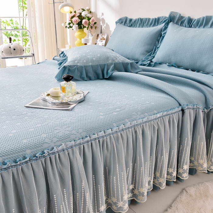 91家纺网 家纺一手货源 找家纺 梵克保罗 2025新款凉感豆豆床裙夏被四件套 幸运花 宾利兰