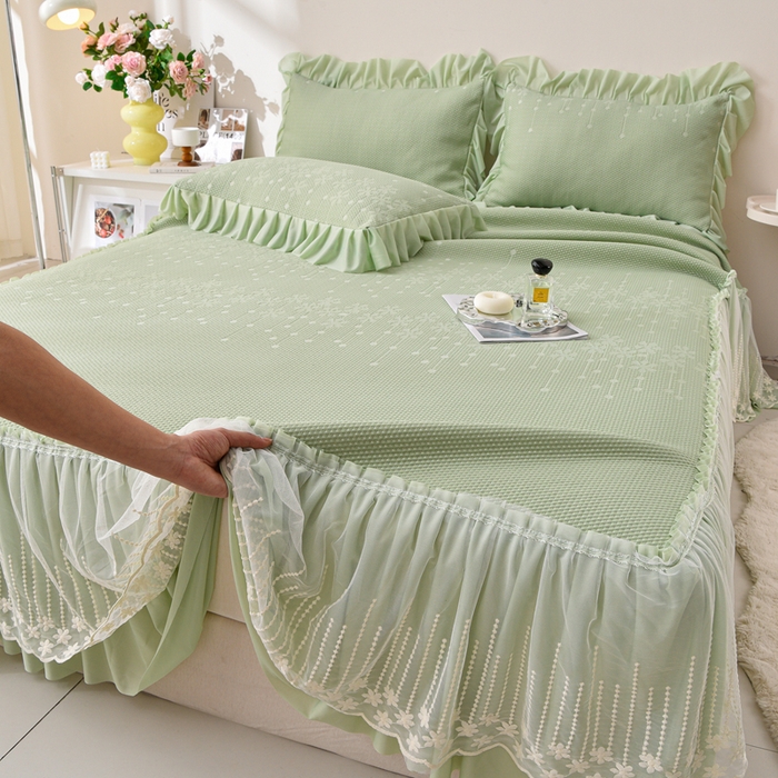 91家纺网 家纺一手货源 找家纺 梵克保罗 2025新款凉感豆豆床裙夏被四件套 幸运花 香草绿