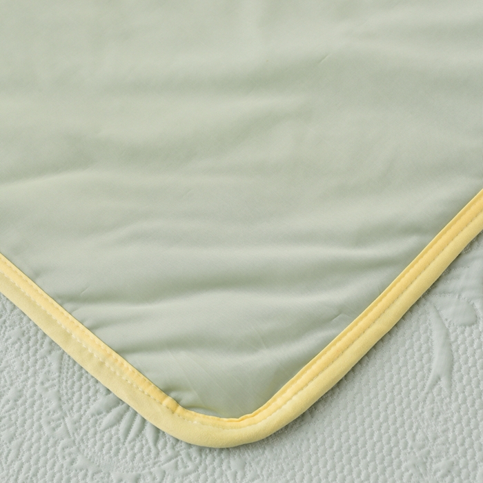 91家纺网 家纺一手货源 找家纺 梵克保罗 2025新款凉感豆豆床裙夏被四件套 花梦蝶 绿