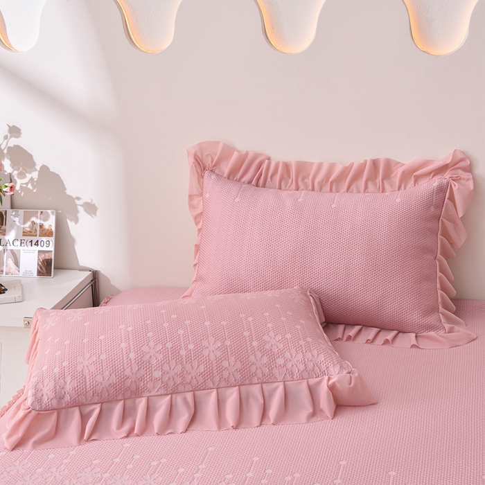 91家纺网 家纺一手货源 找家纺 梵克保罗 2025新款凉感豆豆床裙夏被四件套 幸运花 粉