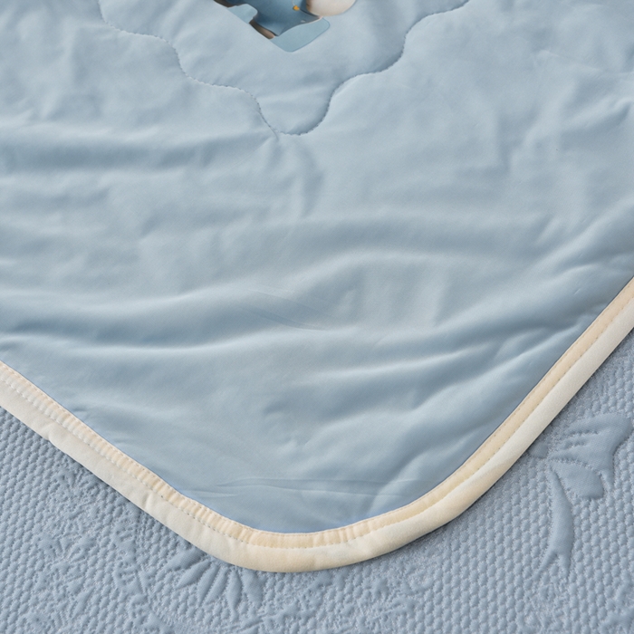 91家纺网 家纺一手货源 找家纺 梵克保罗 2025新款凉感豆豆床裙夏被四件套 花梦蝶 兰