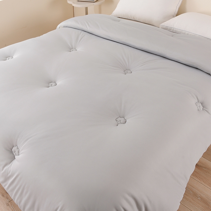 91家纺网 家纺一手货源 找家纺 宇豪家纺 2025新款新疆棉花被亲肤水洗棉 灰色