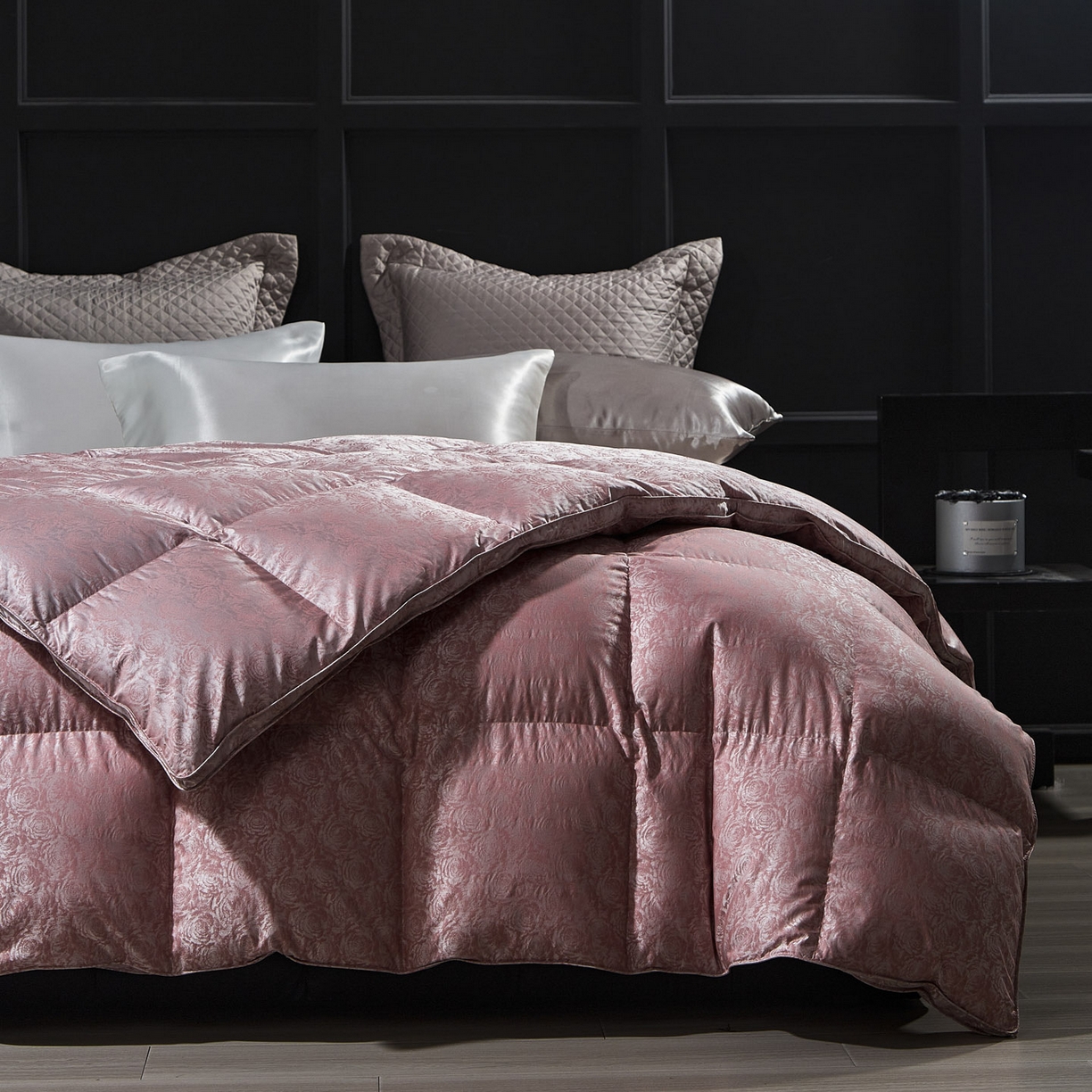 91家纺网 家纺一手货源 找家纺 暖羽屋羽绒馆  2025新款羽毛白鹅绒丝被芯被子 玫瑰物语