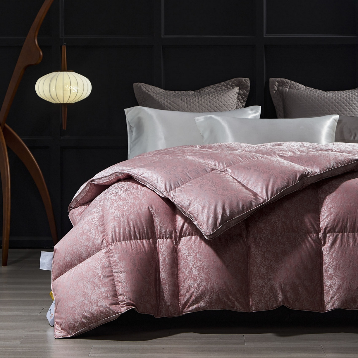 91家纺网 家纺一手货源 找家纺 暖羽屋羽绒馆  2025新款羽毛白鹅绒丝被芯被子 玫瑰物语