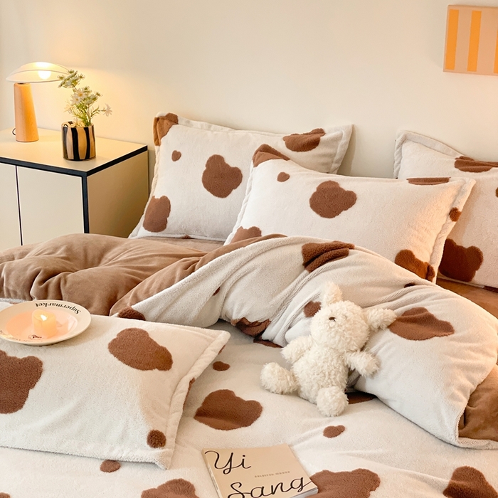 91家纺网 家纺一手货源 找家纺 （总）川悦生活 2025新款A类300克高克重提花牛奶绒四件套