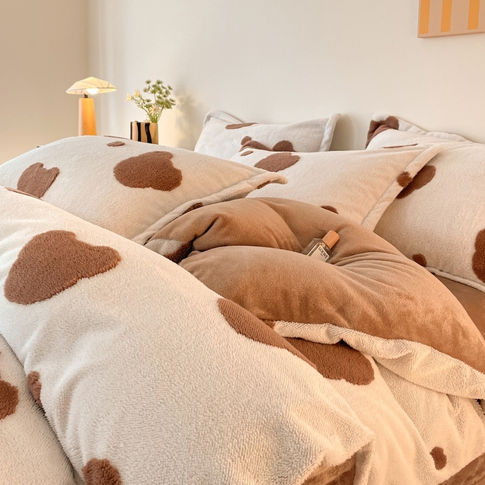 91家纺网 家纺一手货源 找家纺 （总）川悦生活 2025新款A类300克高克重提花牛奶绒四件套