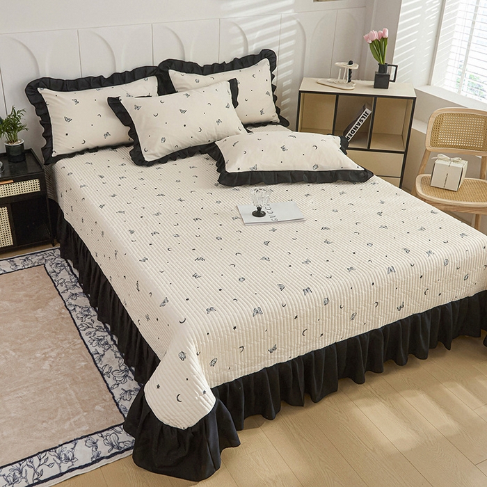 91家纺网 家纺一手货源 找家纺 梵克保罗 2025春夏新款有氧双层纱印花夹棉床盖四件套夏被四件套 蝴蝶纷飞 奶油白