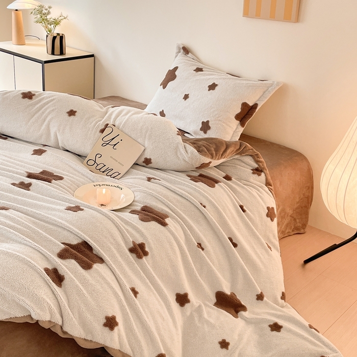 91家纺网 家纺一手货源 找家纺 （总）川悦生活 2025新款A类300克高克重提花牛奶绒四件套