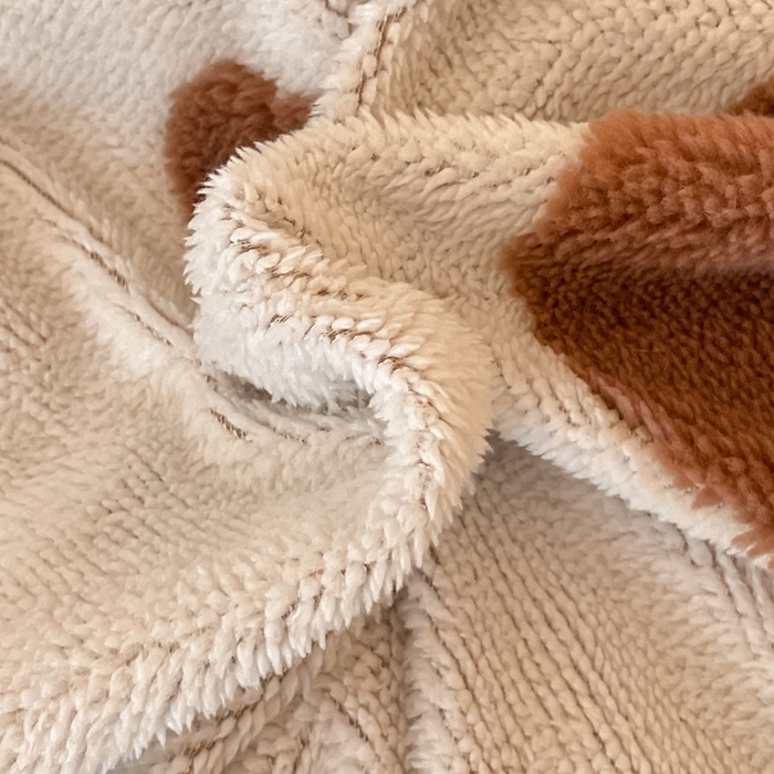 91家纺网 家纺一手货源 找家纺 川悦生活 2025新款A类300克高克重提花牛奶绒四件套 奶咖熊仔