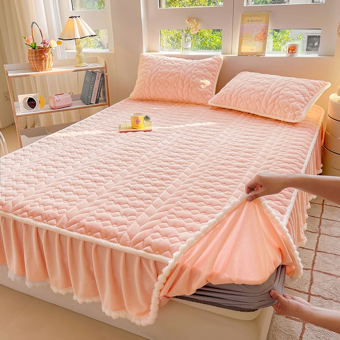 91家纺网 家纺一手货源 找家纺 （总）眠势力 2025新款牛奶绒毛球床笠款四件套