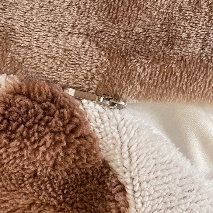 91家纺网 家纺一手货源 找家纺 川悦生活 2025新款A类300克高克重提花牛奶绒四件套 奶咖朵朵