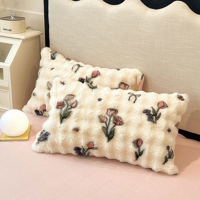 91家纺网 家纺一手货源 找家纺 摩妮卡 2025新款A类大泡泡印花兔毛牛奶绒四件套 慕颜