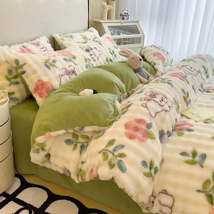 91家纺网 家纺一手货源 找家纺 摩妮卡 2025新款A类大泡泡印花兔毛牛奶绒四件套 萌兔花园