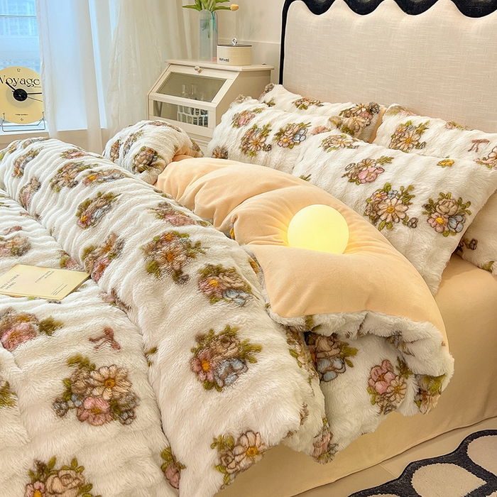 91家纺网 家纺一手货源 找家纺 摩妮卡 2025新款A类大泡泡印花兔毛牛奶绒四件套 轻纱漫舞