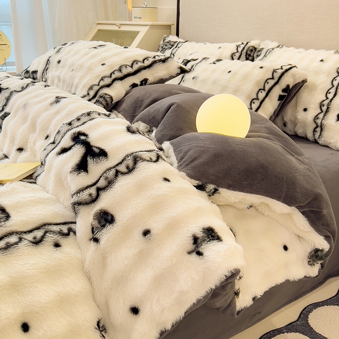 91家纺网 家纺一手货源 找家纺 摩妮卡 2025新款A类大泡泡印花兔毛牛奶绒四件套 馨莉