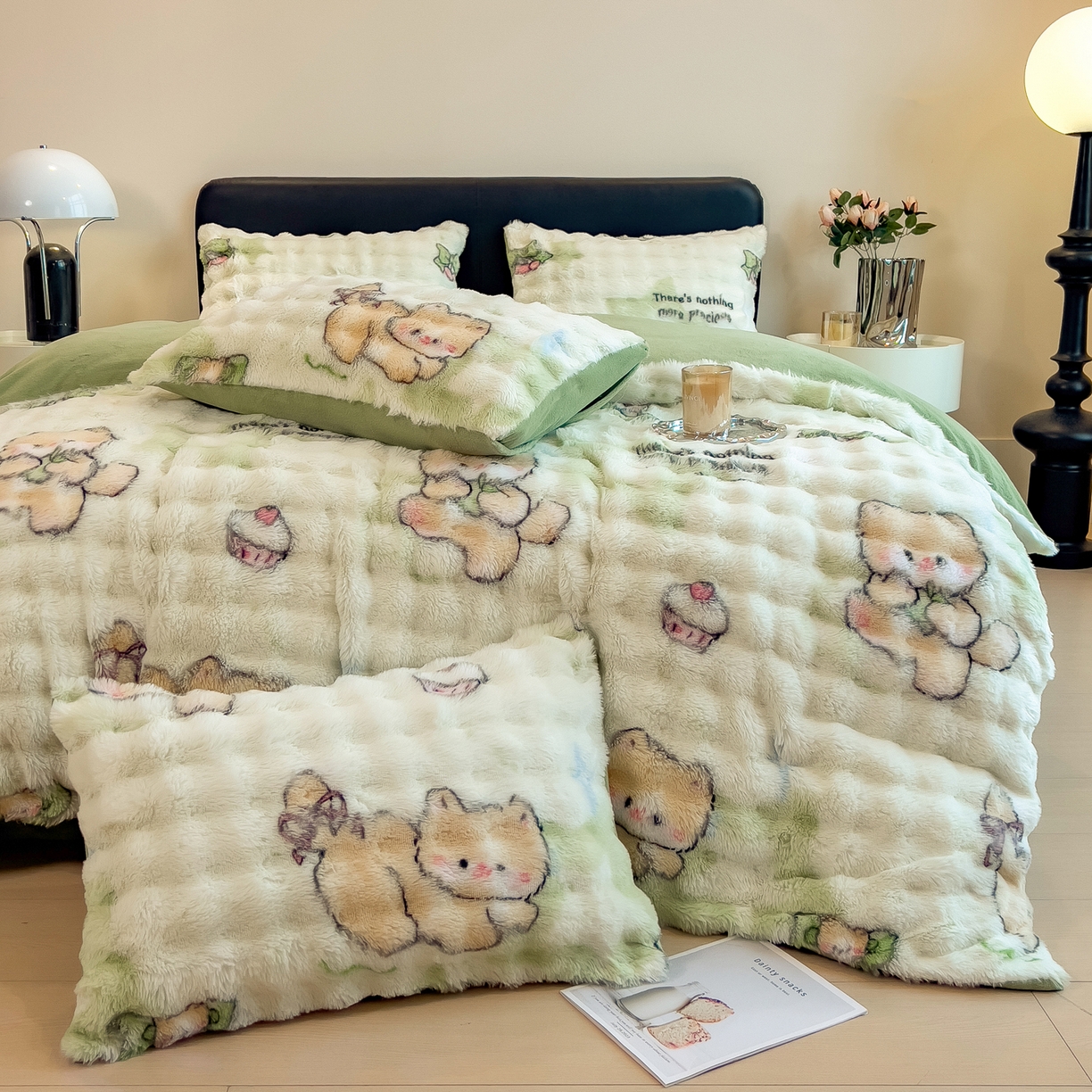 91家纺网 家纺一手货源 找家纺 摩妮卡 2025新款A类大泡泡印花兔毛牛奶绒四件套 活泼小犬