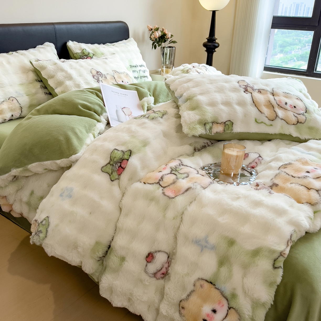 91家纺网 家纺一手货源 找家纺 摩妮卡 2025新款A类大泡泡印花兔毛牛奶绒四件套 活泼小犬