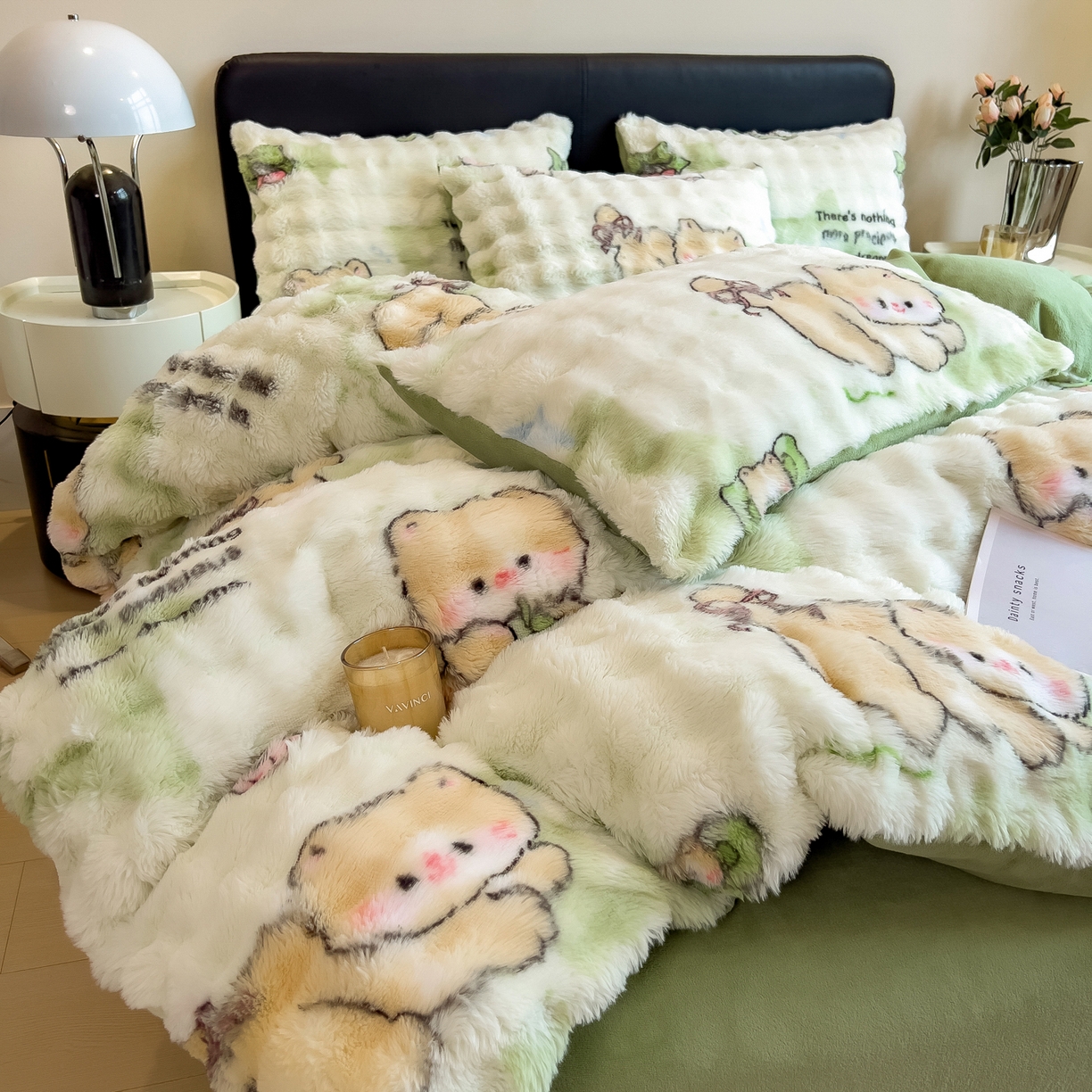 91家纺网 家纺一手货源 找家纺 摩妮卡 2025新款A类大泡泡印花兔毛牛奶绒四件套 活泼小犬