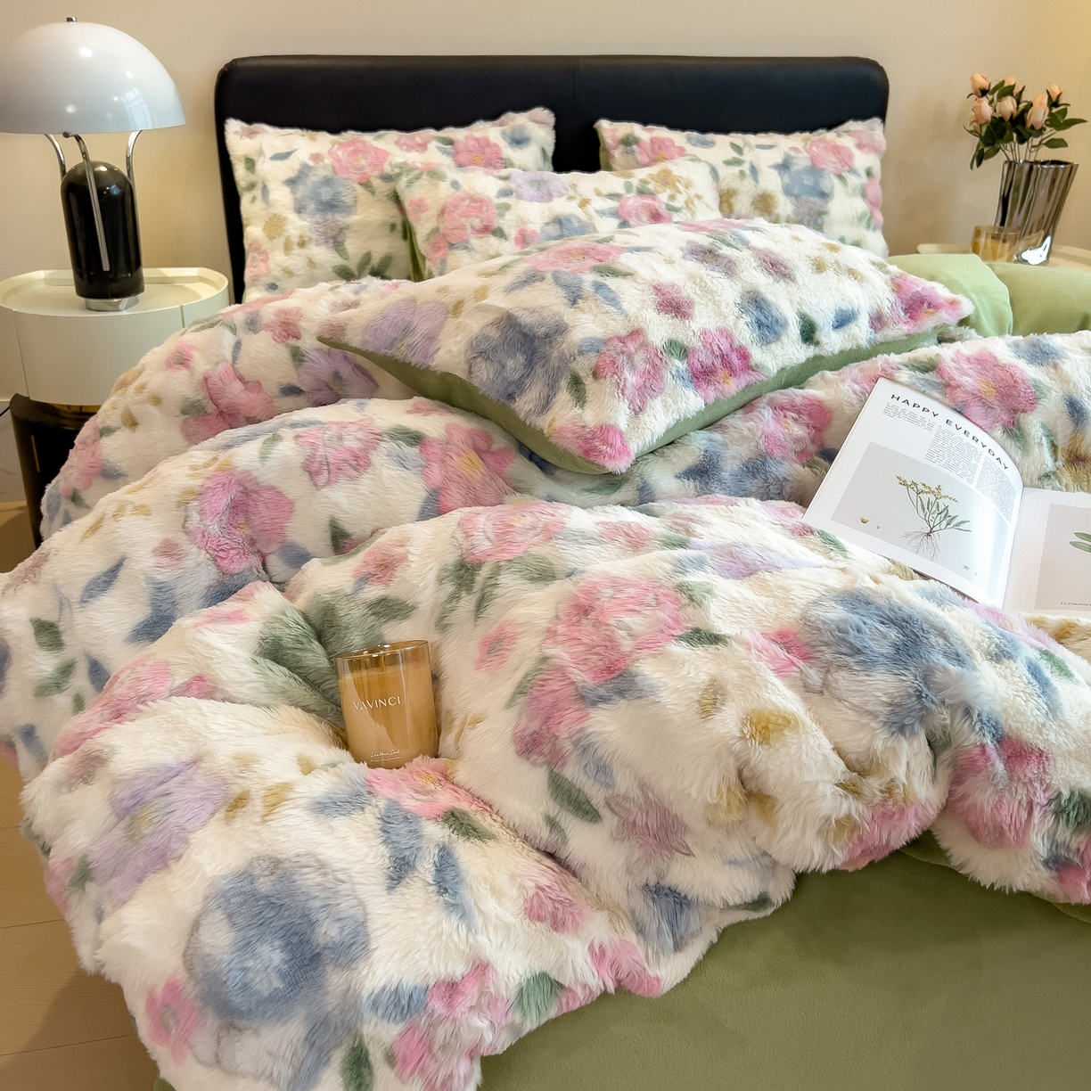 91家纺网 家纺一手货源 找家纺 摩妮卡 2025新款A类大泡泡印花兔毛牛奶绒四件套 卡丽花