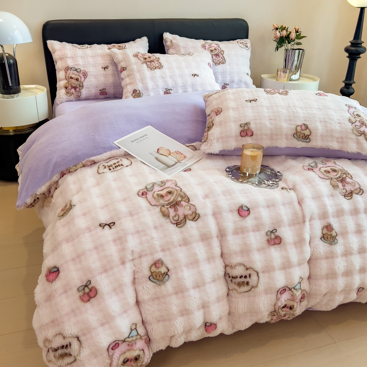 91家纺网 家纺一手货源 找家纺 摩妮卡 2025新款A类大泡泡印花兔毛牛奶绒四件套 可爱宝贝