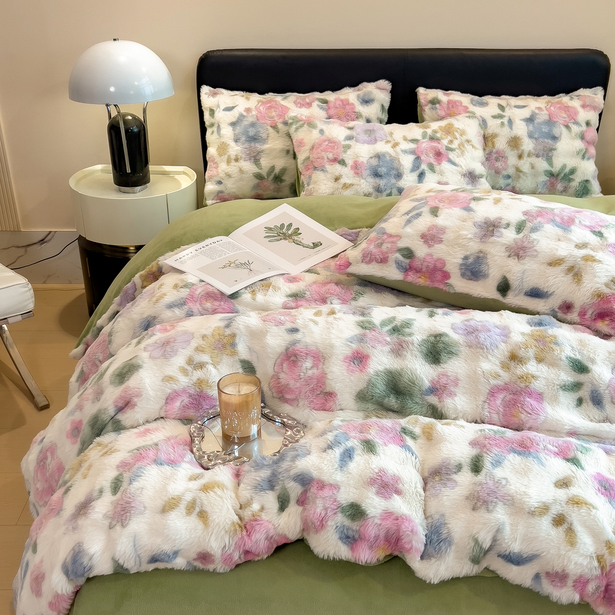 91家纺网 家纺一手货源 找家纺 摩妮卡 2025新款A类大泡泡印花兔毛牛奶绒四件套 卡丽花