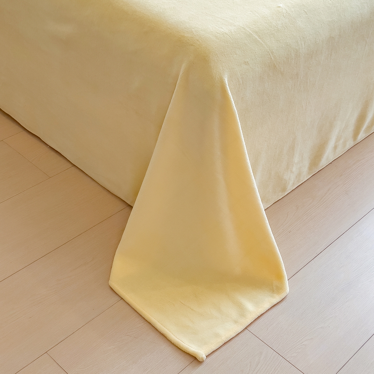 91家纺网 家纺一手货源 找家纺 摩妮卡 2025新款A类大泡泡印花兔毛牛奶绒四件套 猫猫日常