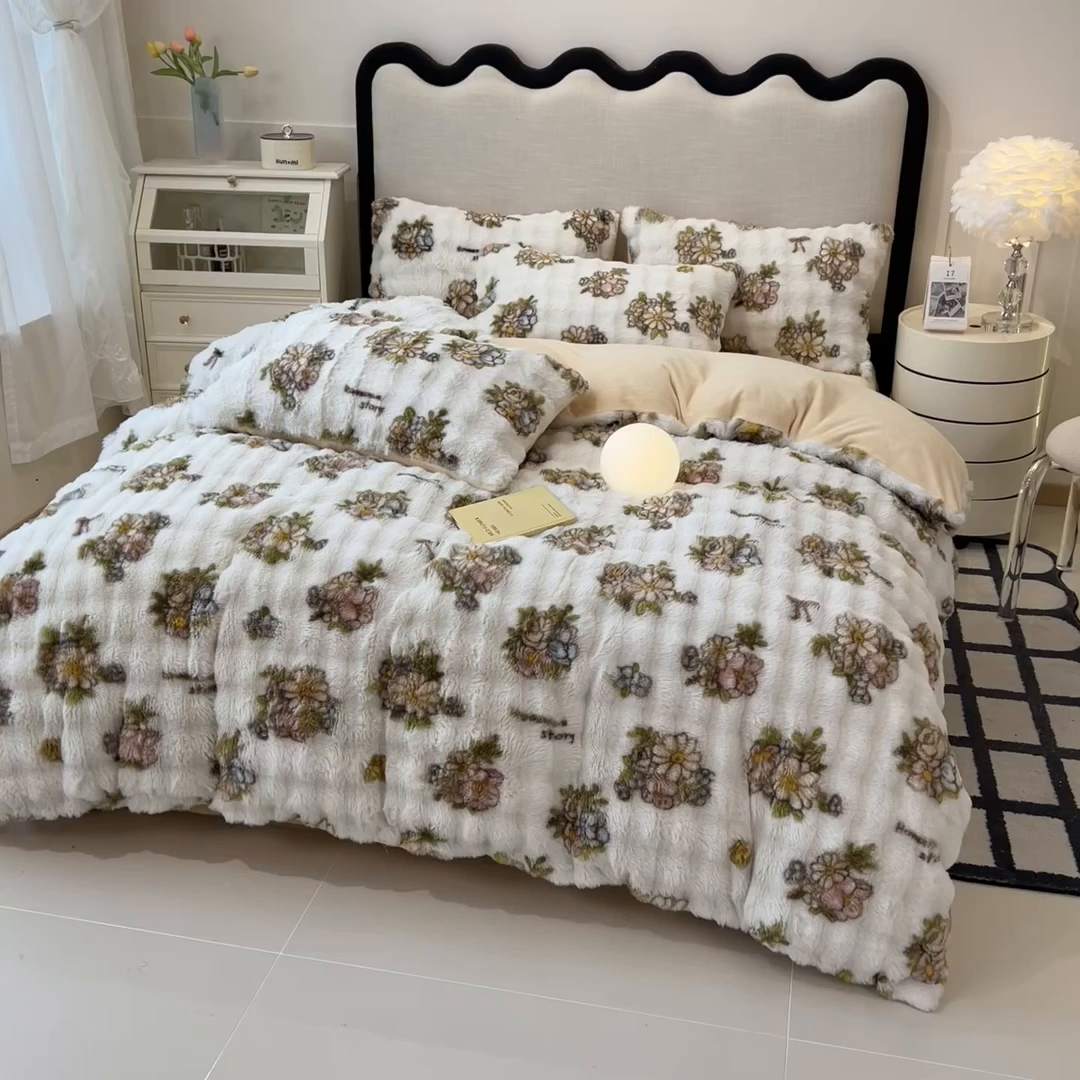 91家纺网 家纺一手货源 找家纺 摩妮卡 2025新款A类大泡泡印花兔毛牛奶绒四件套 轻纱漫舞