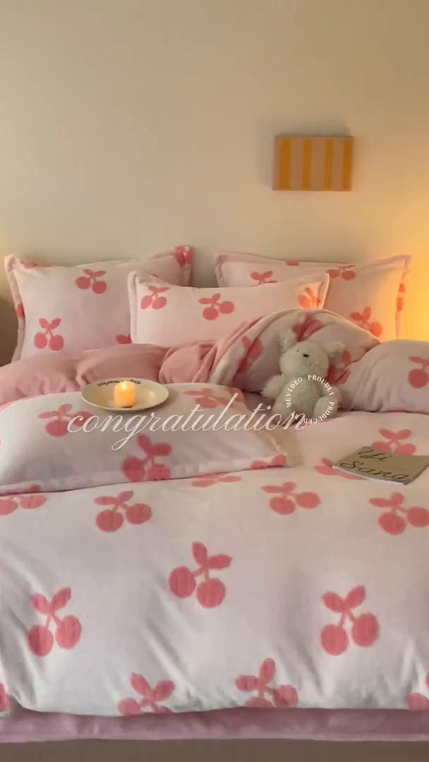 91家纺网 家纺一手货源 找家纺 川悦生活 2025新款A类300克高克重提花牛奶绒四件套 奶甜樱桃