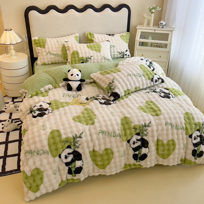 91家纺网 家纺一手货源 找家纺 摩妮卡 2025新款A类大泡泡印花兔毛牛奶绒四件套 熊猫萌萌