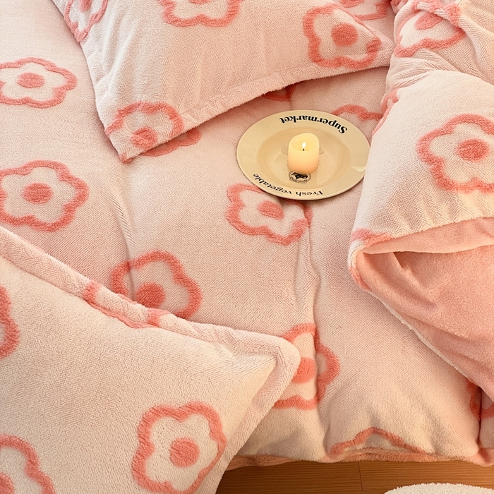 91家纺网 家纺一手货源 找家纺 川悦生活 2025新款A类300克高克重提花牛奶绒四件套 暖阳小花