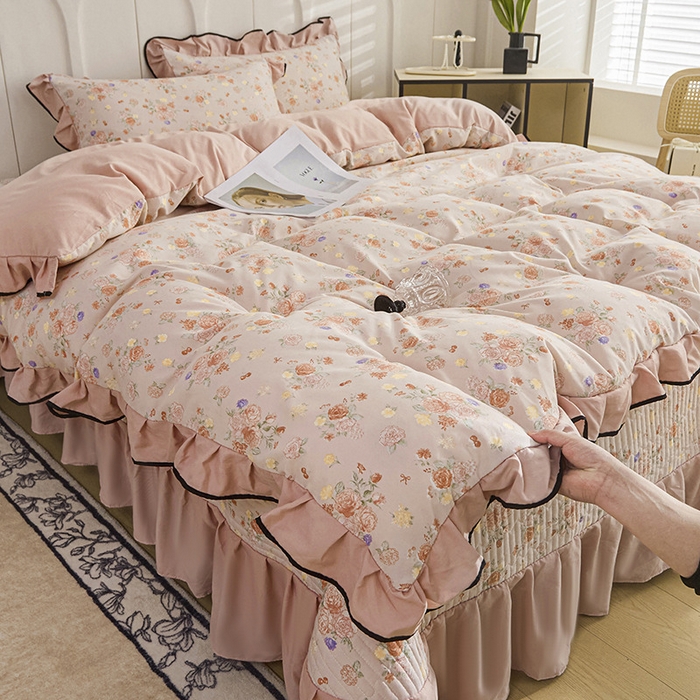 91家纺网 家纺一手货源 找家纺 梵克保罗 2025春夏新款有氧双层纱印花夹棉床盖四件套夏被四件套 莫奈花园