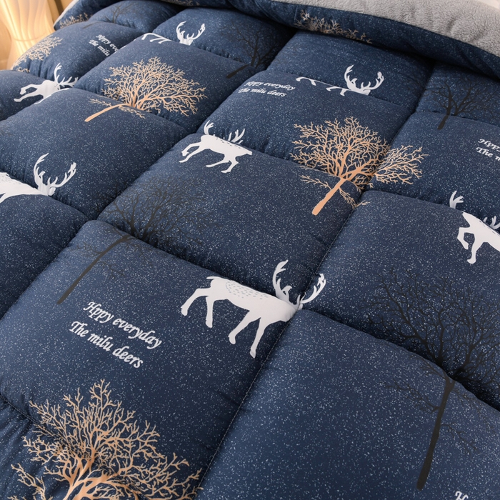 91家纺网 家纺一手货源 找家纺 2025新款保暖羊羔绒冬被 森林鹿