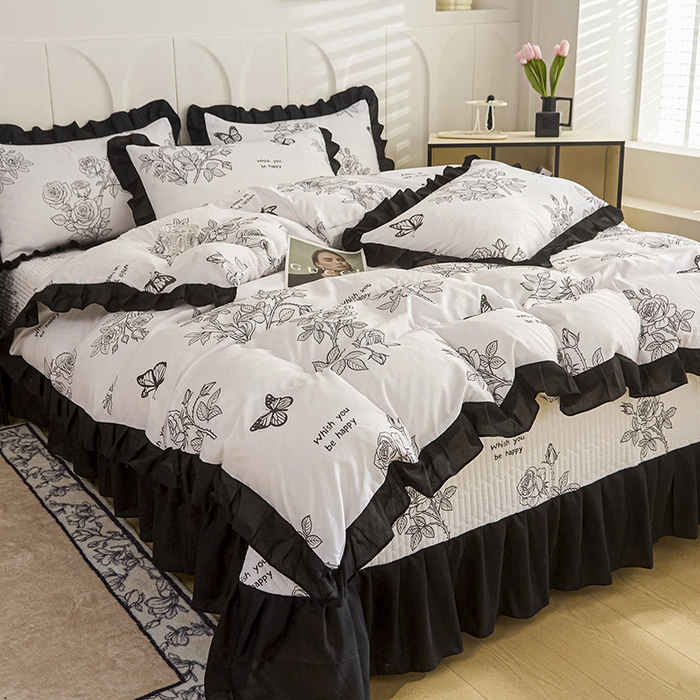 91家纺网 家纺一手货源 找家纺 梵克保罗 2025春夏新款有氧双层纱印花夹棉床盖四件套夏被四件套 墨蝶幻梦