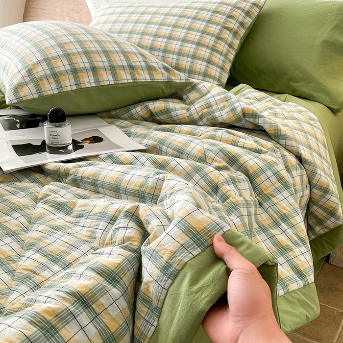 91家纺网 家纺一手货源 找家纺 梵克保罗 2025春夏新款10A抗菌无印风水洗棉夏被四件套 芒格绿