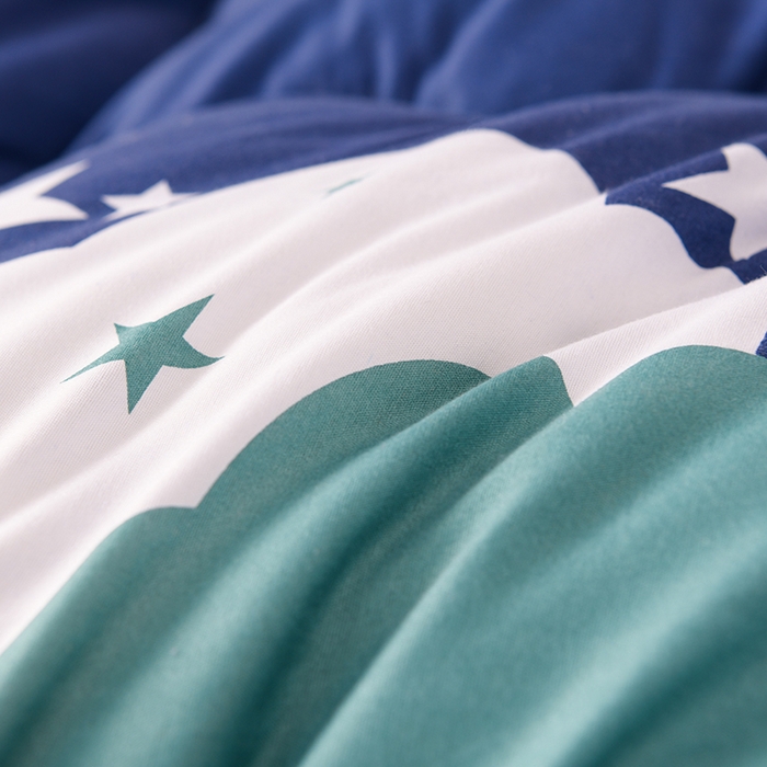 91家纺网 家纺一手货源 找家纺 2025新款保暖羊羔绒冬被 云朵