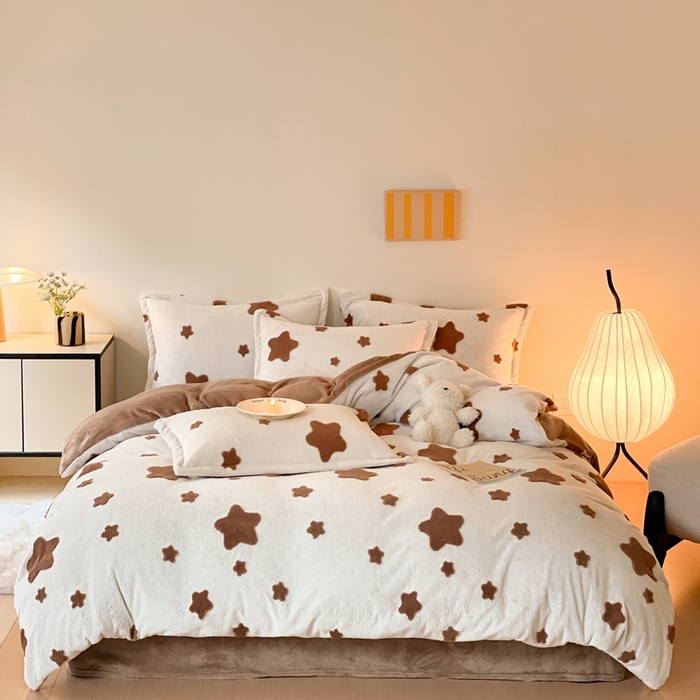 91家纺网 家纺一手货源 找家纺 川悦生活 2025新款A类300克高克重提花牛奶绒四件套 星星愿望