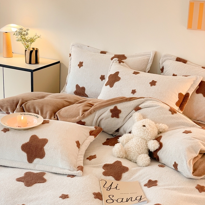 91家纺网 家纺一手货源 找家纺 川悦生活 2025新款A类300克高克重提花牛奶绒四件套 星星愿望