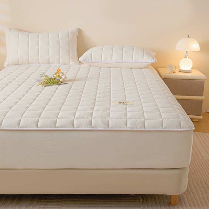 91家纺网 家纺一手货源 找家纺 鑫钰 2025秋冬新款新疆棉棉花床笠 棉格-经典白