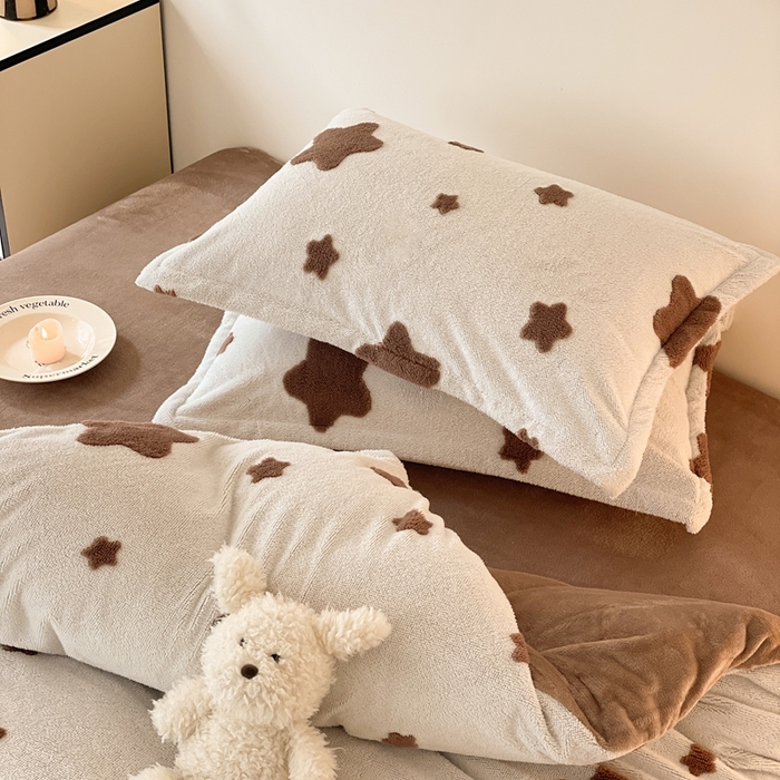 91家纺网 家纺一手货源 找家纺 川悦生活 2025新款A类300克高克重提花牛奶绒四件套 星星愿望