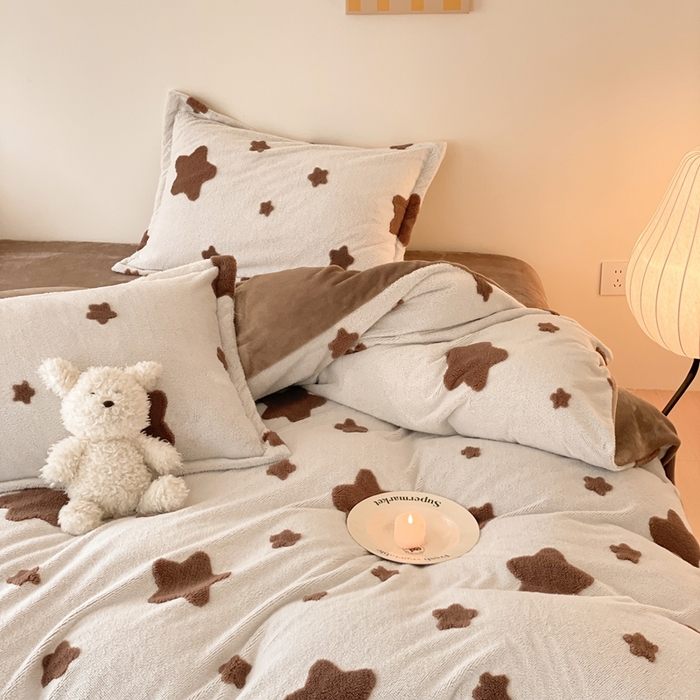 91家纺网 家纺一手货源 找家纺 川悦生活 2025新款A类300克高克重提花牛奶绒四件套 星星愿望