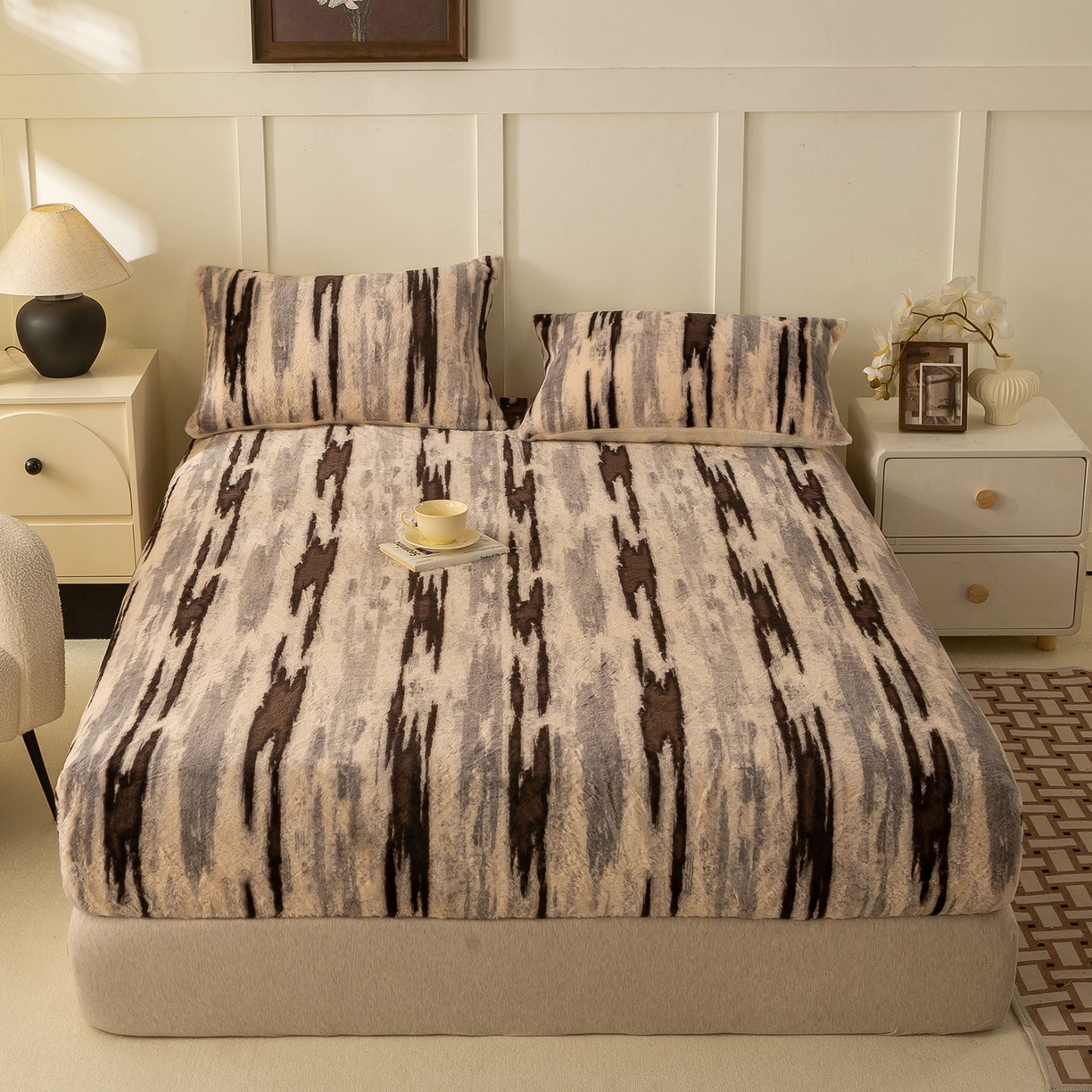 91家纺网 家纺一手货源 找家纺 眠势力 2025新款兔毛绒床笠单件冬季加绒冬季保暖保护套全包防尘床垫罩-美拉德系列 猎影绒光【兔毛绒床笠】