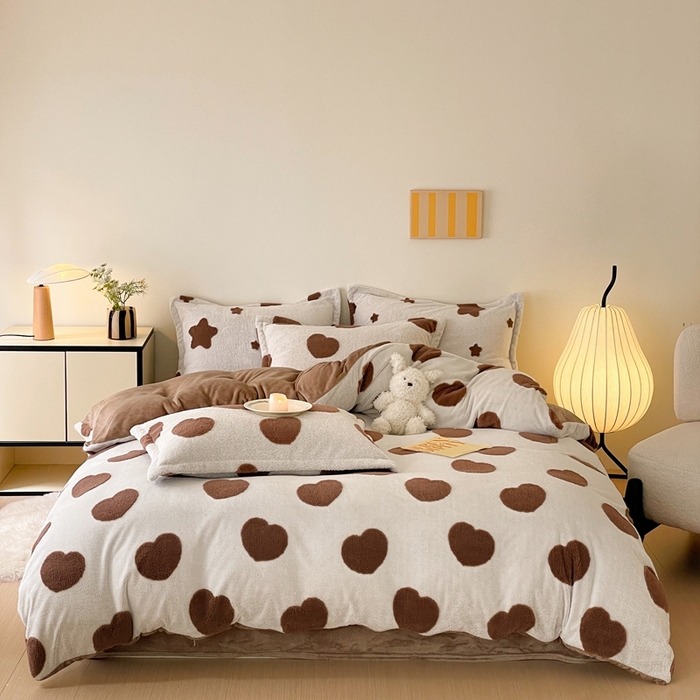 91家纺网 家纺一手货源 找家纺 川悦生活 2025新款A类300克高克重提花牛奶绒四件套 幸福爱语-咖