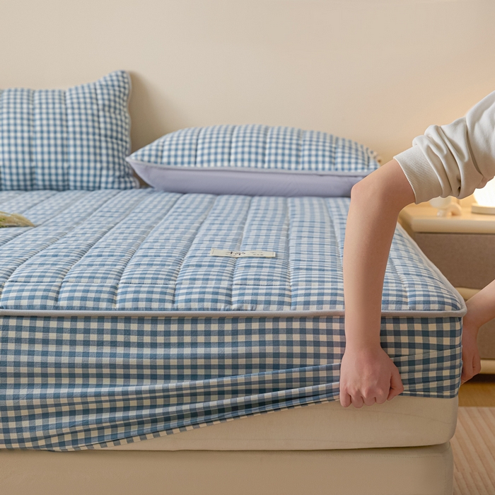 91家纺网 家纺一手货源 找家纺 鑫钰 2025秋冬新款新疆棉棉花床笠 棉格-蓝小格