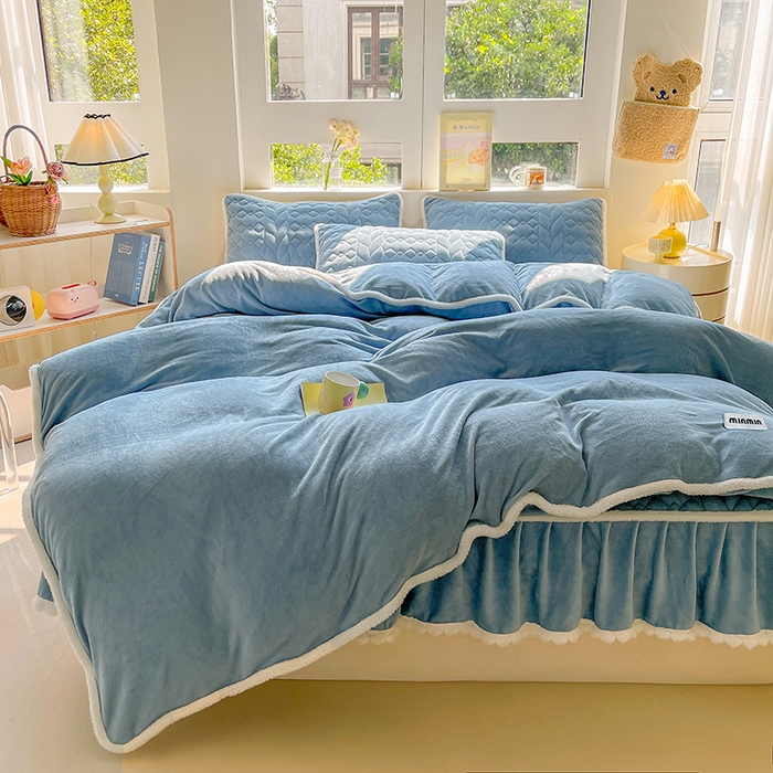 91家纺网 家纺一手货源 找家纺 眠势力 2025新款牛奶绒毛球床笠款四件套 冰雪兰-毛球款