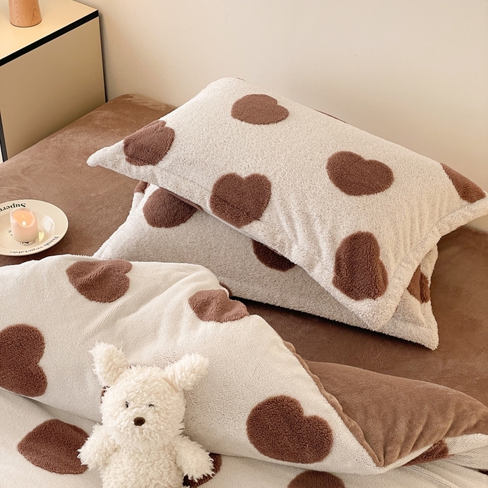 91家纺网 家纺一手货源 找家纺 川悦生活 2025新款A类300克高克重提花牛奶绒四件套 幸福爱语-咖